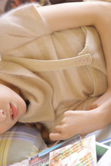 两个男人躁一个女人免费视频